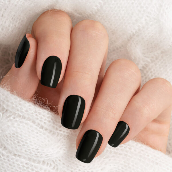Gellack svarta naglar