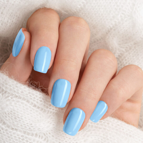 Gellack blueberry nails ljusblå naglar