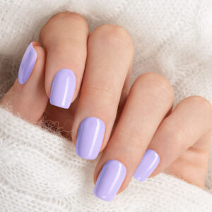Gellack lila pastell naglar